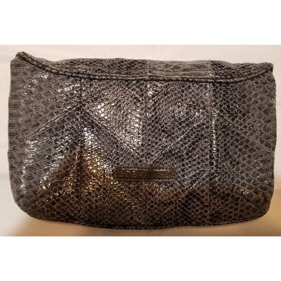 BCBG Generation Clutch Bag Faux Snake Reptile Print Handbag Purse Clutch - EUC - Picture 2 of 8